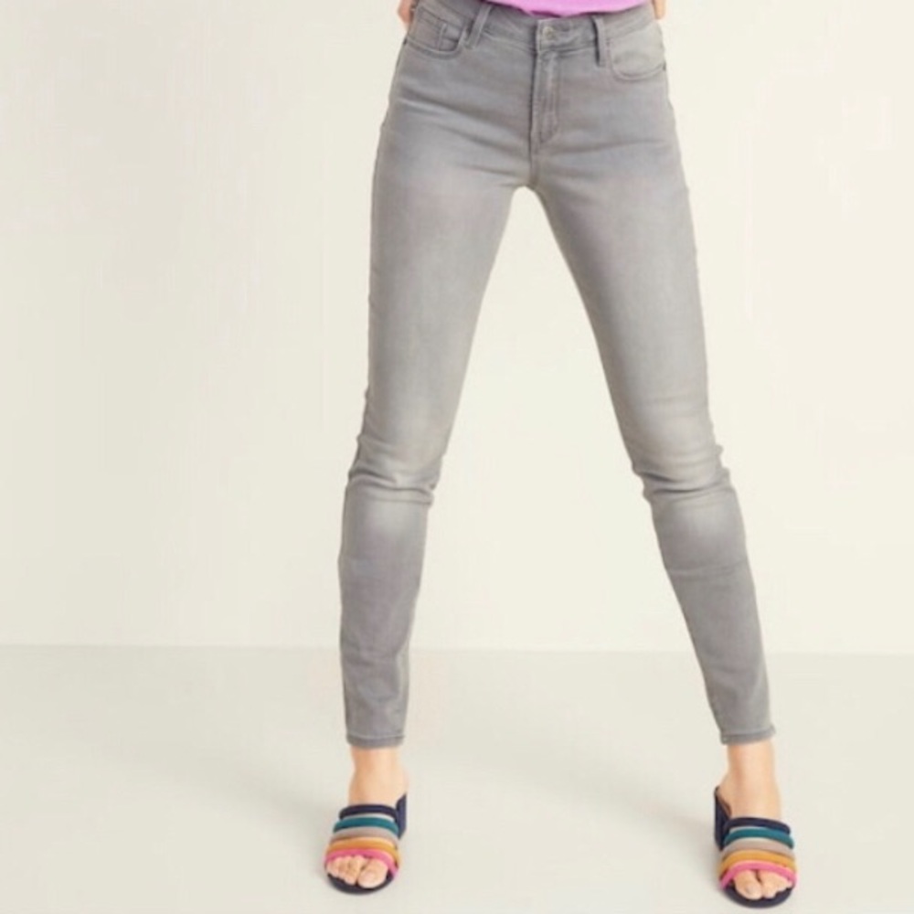 Old Navy high rise skinny grey jeans